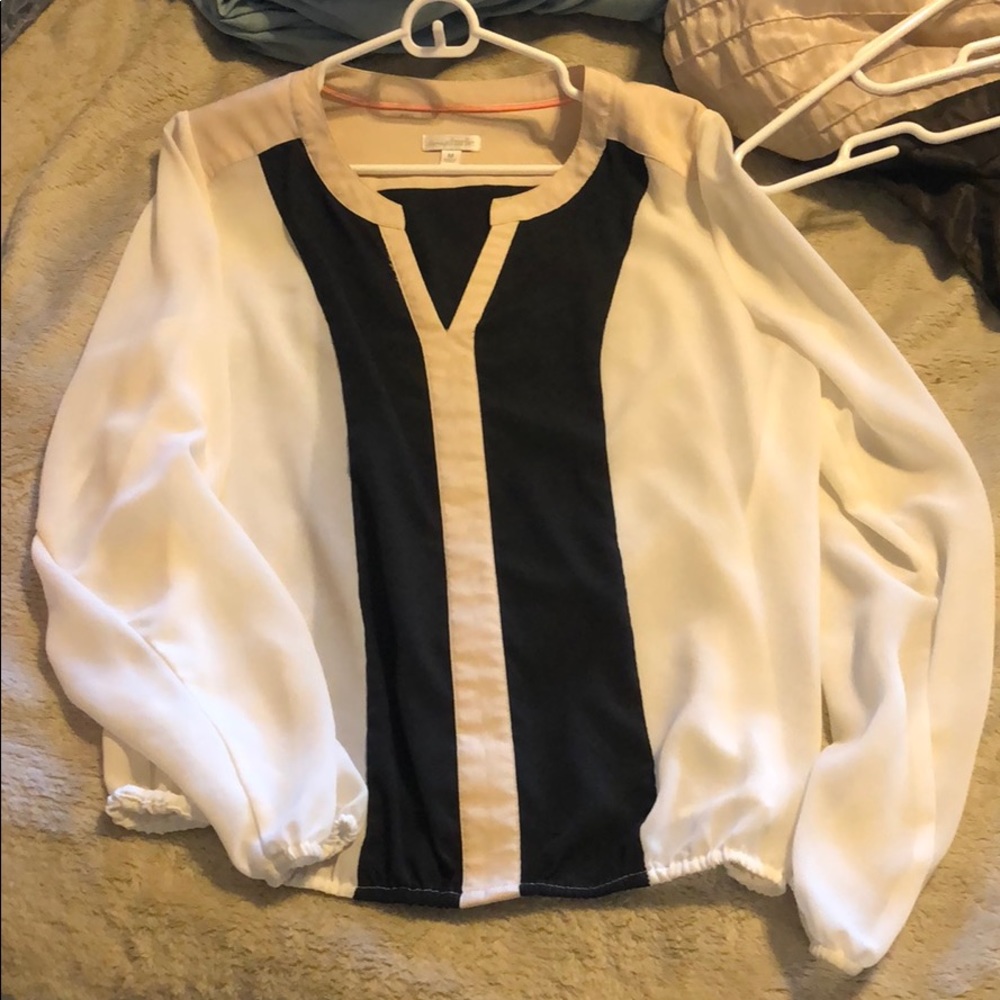 Women’s shirt